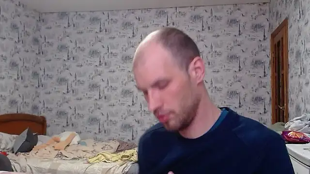 Snapshot of hangryf chatting on December 4, 2025, 11:30 am hangryf online show from December 4, 2025, 11:30 am