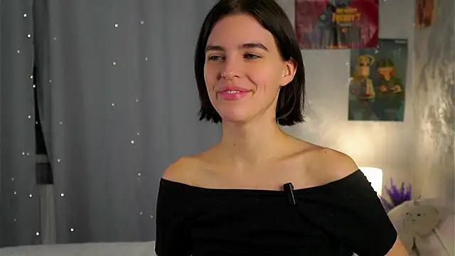 Snapshot of EleneButton chatting on January 13, 2026, 1:11 am EleneButton online show from January 13, 2026, 1:11 am