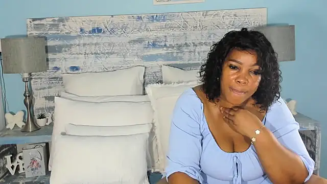 Snapshot of Jess555 chatting on June 4, 2026, 10:43 am Jess555 online show from June 4, 2026, 10:43 am