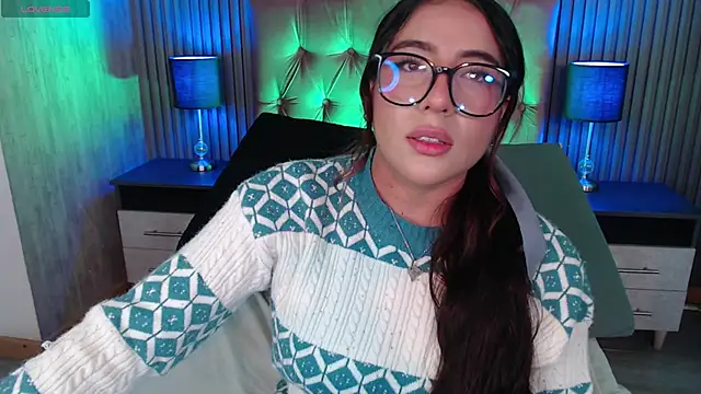 Snapshot of Bonnali_lune chatting on December 4, 2025, 10:29 pm Bonnali lune online show from December 4, 2025, 10:29 pm