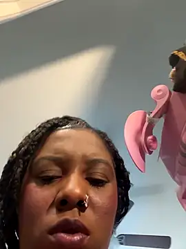 Snapshot of MsSuperWettt chatting on September 10, 2025, 7:03 pm MsSuperWettt online show from September 10, 2025, 7:03 pm