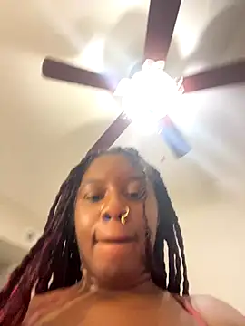 Snapshot of MsSuperWettt chatting on September 28, 2025, 5:57 am MsSuperWettt online show from September 28, 2025, 5:57 am