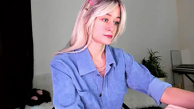 Snapshot of thief_of_hearts chatting on December 15, 2025, 7:45 am thief of hearts online show from December 15, 2025, 7:45 am