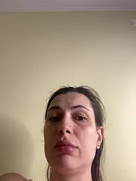 Snapshot of Cute_Erika chatting on November 27, 2025, 12:29 pm Cute Erika online show from November 27, 2025, 12:29 pm