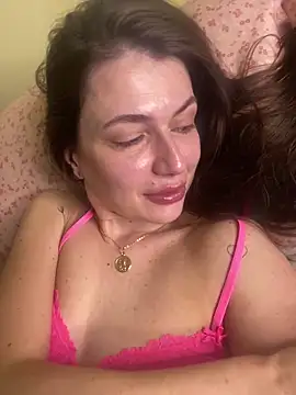 Snapshot of Cute_Erika chatting on December 2, 2025, 7:42 pm Cute Erika online show from December 2, 2025, 7:42 pm