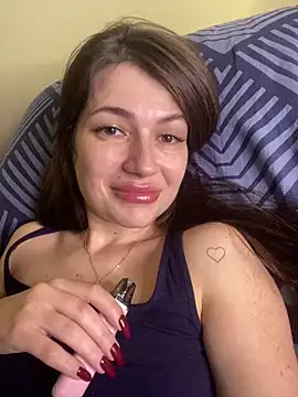 Snapshot of Cute_Erika chatting on December 14, 2025, 10:47 pm Cute Erika online show from December 14, 2025, 10:47 pm