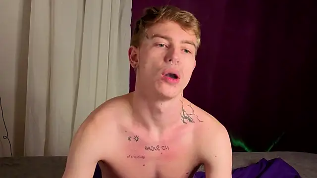 callmealexthx online show from October 17, 2025, 9:17 pm