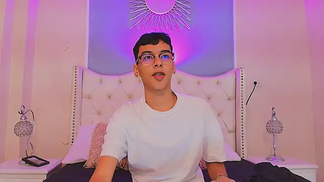 Aiden Royce online show from September 13, 2025, 8:19 pm