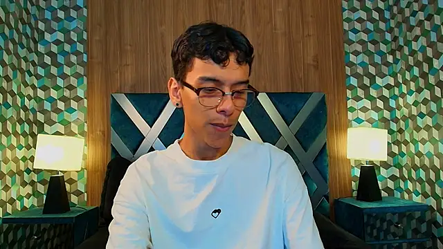 Aiden Royce online show from October 15, 2025, 5:07 am