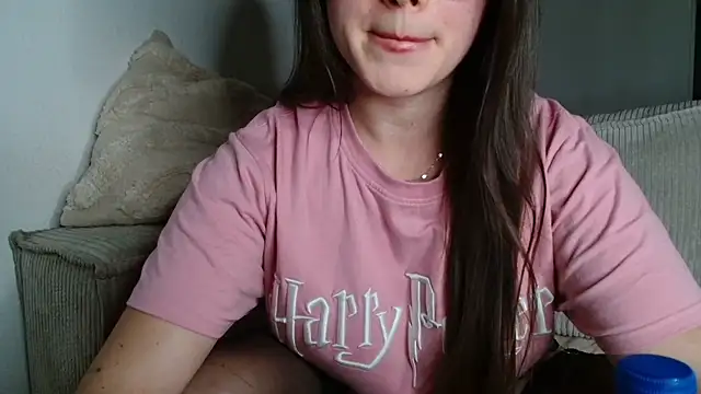 liloush   online show from November 13, 2025, 5:23 pm