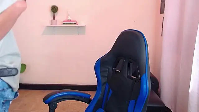 setthomas online show from December 1, 2025, 3:06 pm