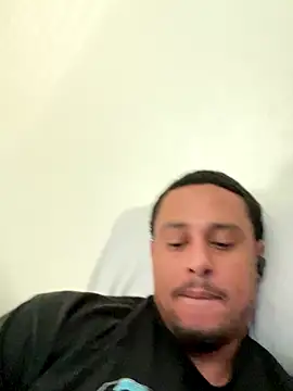 Snapshot of pnwzo chatting on November 21, 2025, 11:58 pm pnwzo online show from November 21, 2025, 11:58 pm