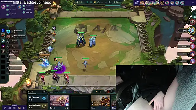 BaddieJoline online show from October 18, 2025, 8:09 pm