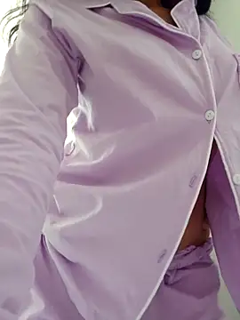 Snapshot of Miss_Pompitas23 chatting on November 29, 2025, 6:11 pm Miss Pompitas23 online show from November 29, 2025, 6:11 pm