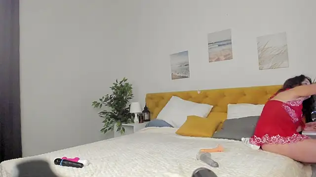 Snapshot of Kira_Adler chatting on November 18, 2025, 1:11 am Kira Adler online show from November 18, 2025, 1:11 am