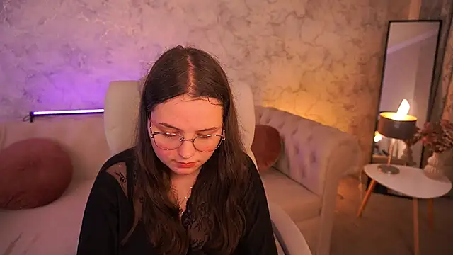 Snapshot of SophieDreamss chatting on October 24, 2025, 10:06 pm SophieDreamss online show from October 24, 2025, 10:06 pm