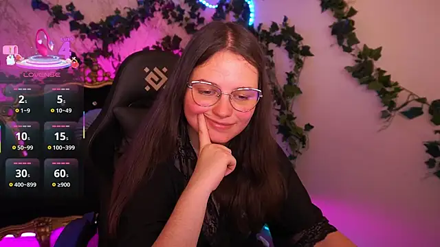 Snapshot of SophieDreamss chatting on November 5, 2025, 2:28 pm SophieDreamss online show from November 5, 2025, 2:28 pm