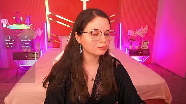 Snapshot of SophieDreamss chatting on November 27, 2025, 2:41 pm SophieDreamss online show from November 27, 2025, 2:41 pm