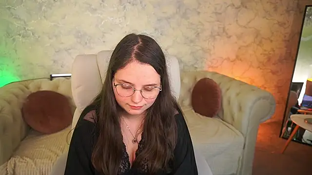 Snapshot of SophieDreamss chatting on November 29, 2025, 10:57 pm SophieDreamss online show from November 29, 2025, 10:57 pm