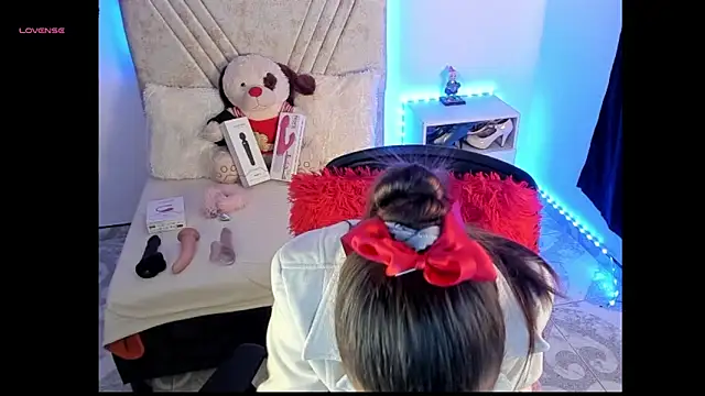 Mia Victoria22 online show from May 19, 2026, 5:30 pm