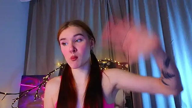 Snapshot of JenniferSullivan chatting on February 7, 2026, 10:35 pm JenniferSullivan online show from February 7, 2026, 10:35 pm