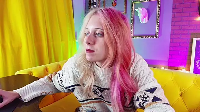 Snapshot of SakuraBliss chatting on October 17, 2025, 2:19 pm SakuraBliss online show from October 17, 2025, 2:19 pm