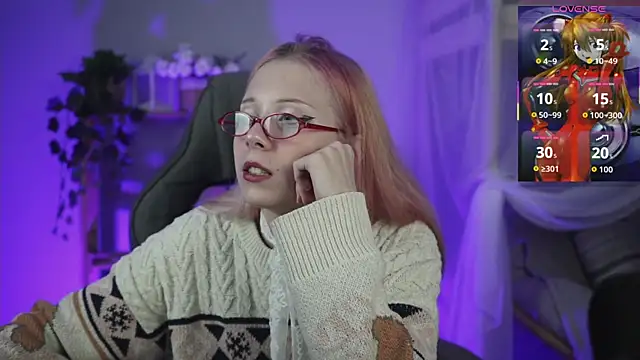 Snapshot of SakuraBliss chatting on November 3, 2025, 5:14 pm SakuraBliss online show from November 3, 2025, 5:14 pm