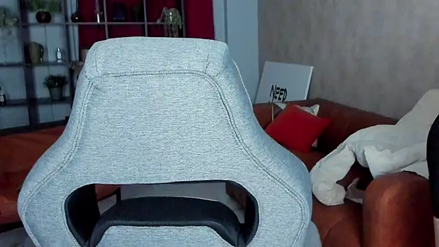 Snapshot of SakuraBliss chatting on November 8, 2025, 5:34 pm SakuraBliss online show from November 8, 2025, 5:34 pm