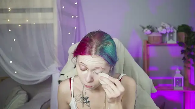 Snapshot of SakuraBliss chatting on November 13, 2025, 5:01 pm SakuraBliss online show from November 13, 2025, 5:01 pm