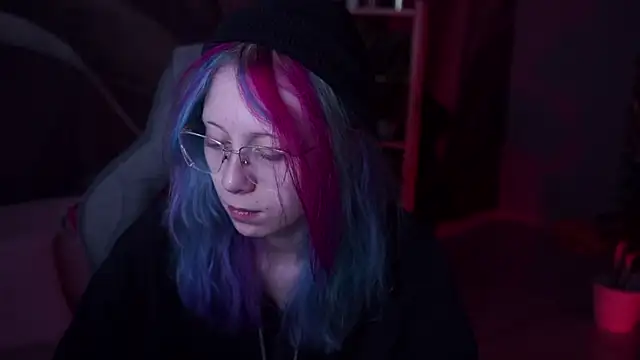 Snapshot of SakuraBliss chatting on November 14, 2025, 11:20 am SakuraBliss online show from November 14, 2025, 11:20 am