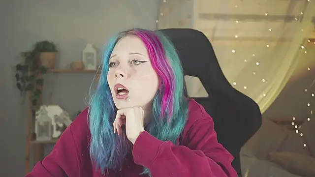 Snapshot of SakuraBliss chatting on November 25, 2025, 7:58 pm SakuraBliss online show from November 25, 2025, 7:58 pm