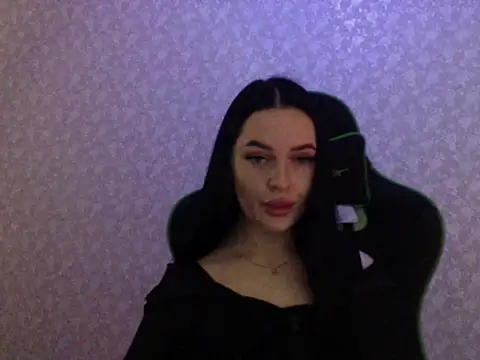 Lulii24 online show from March 31, 2026, 10:10 pm