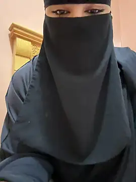  Laiali  online show from July 11, 2026, 2:42 pm