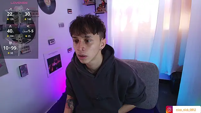 Snapshot of Nick_Bangover_ chatting on October 6, 2025, 5:43 pm Nick Bangover online show from October 6, 2025, 5:43 pm