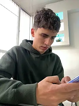 AdrianRinaldi online show from October 19, 2025, 10:21 pm