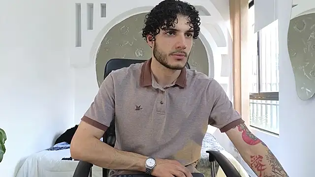 Snapshot of Rafael_Mendezz chatting on November 1, 2025, 7:27 pm Rafael Mendezz online show from November 1, 2025, 7:27 pm