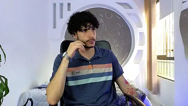 Snapshot of Rafael_Mendezz chatting on November 26, 2025, 8:32 pm Rafael Mendezz online show from November 26, 2025, 8:32 pm