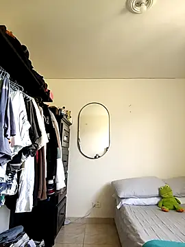 Snapshot of Rafael_Mendezz chatting on December 14, 2025, 5:07 pm Rafael Mendezz online show from December 14, 2025, 5:07 pm