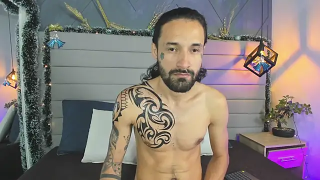 Hisoka 011 online show from December 21, 2025, 12:34 pm