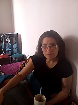 Snapshot of Merida2276 chatting on November 9, 2025, 5:22 pm Merida2276 online show from November 9, 2025, 5:22 pm