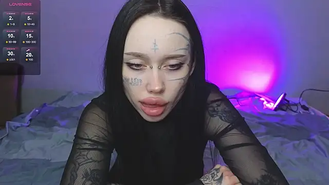 Snapshot of Somniyaa chatting on December 16, 2025, 11:59 am Somniyaa online show from December 16, 2025, 11:59 am