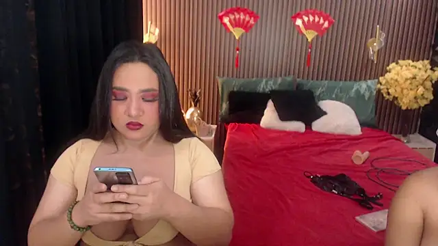 Hotcum ella online show from September 19, 2025, 1:07 am