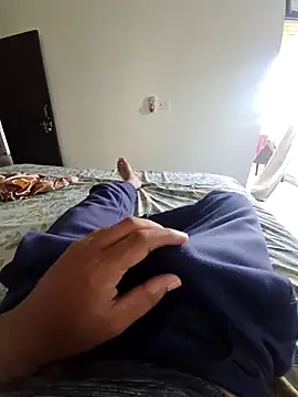 YoursThickDick online show from September 18, 2025, 3:08 am