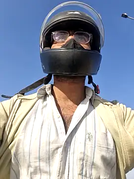 Snapshot of YoursThickDick chatting on December 20, 2025, 3:35 am YoursThickDick online show from December 20, 2025, 3:35 am