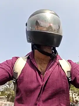 Snapshot of YoursThickDick chatting on February 17, 2026, 6:10 am YoursThickDick online show from February 17, 2026, 6:10 am