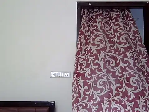 Bady  Riya online show from September 16, 2025, 4:02 am