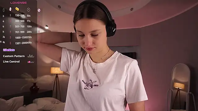 Snapshot of MercBoone chatting on November 18, 2025, 9:58 am MercBoone online show from November 18, 2025, 9:58 am