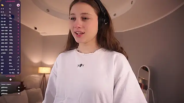 Snapshot of MercBoone chatting on December 14, 2025, 8:52 am MercBoone online show from December 14, 2025, 8:52 am