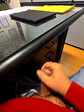 Snapshot of sonic197501 chatting on November 10, 2025, 8:35 am sonic197501 online show from November 10, 2025, 8:35 am