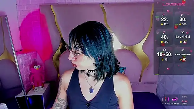 Niina Sissy online show from February 10, 2026, 4:38 am